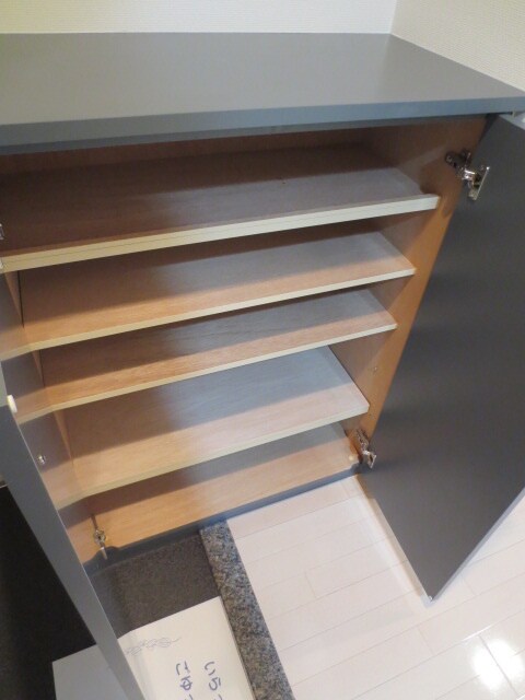 物件内観写真16　(靴箱)