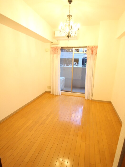 物件内観写真6　(居室)