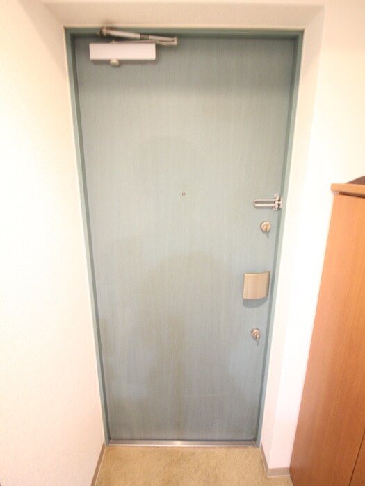 物件内観写真13　(玄関)