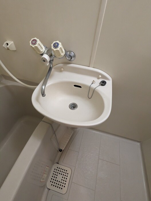 物件内観写真11　(洗面)