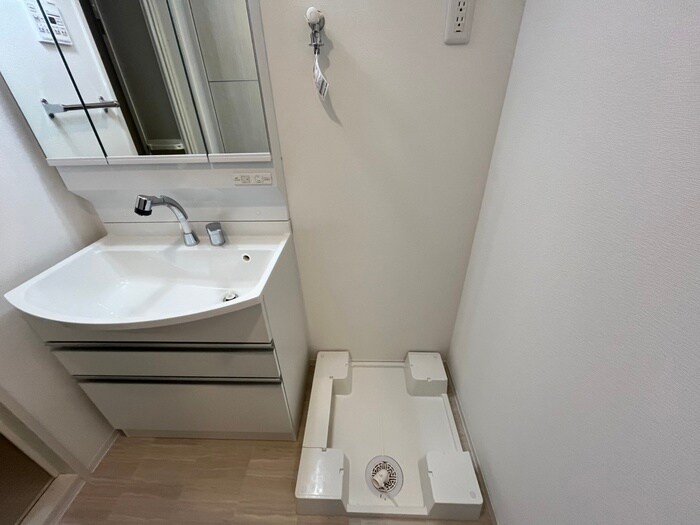 物件内観写真13　(洗濯機置場)