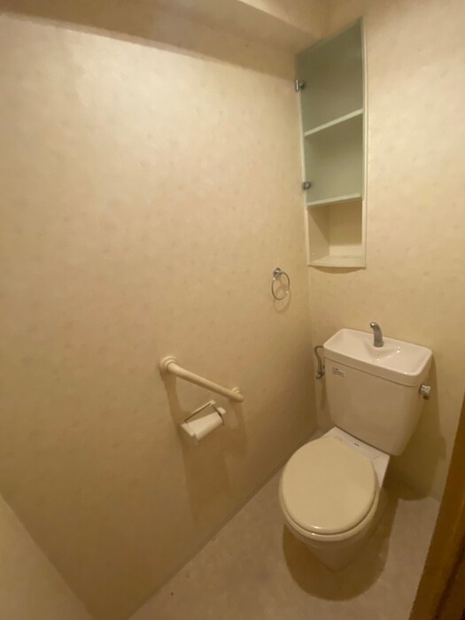 物件内観写真12　(トイレ)