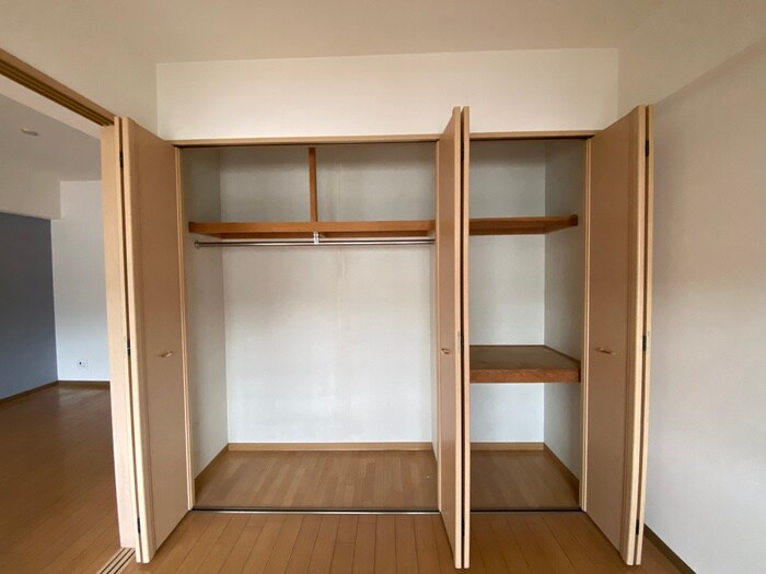 物件内観写真18　(収納)