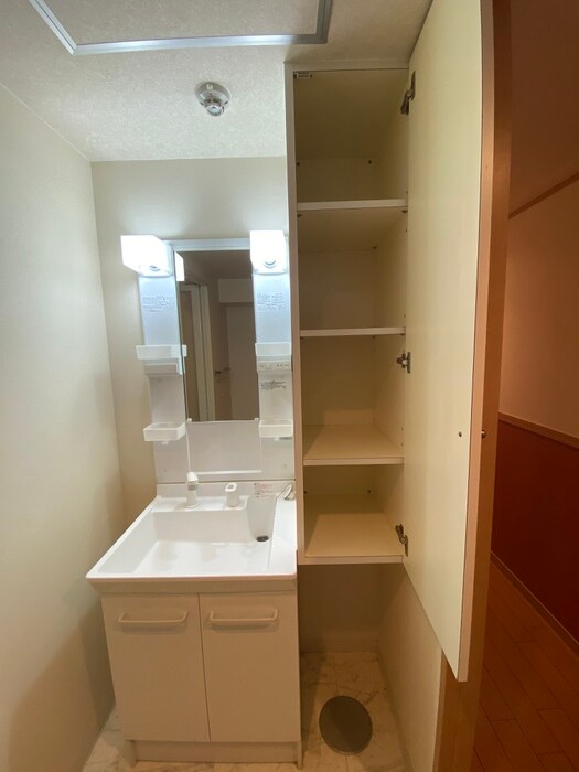 物件内観写真22　(収納)