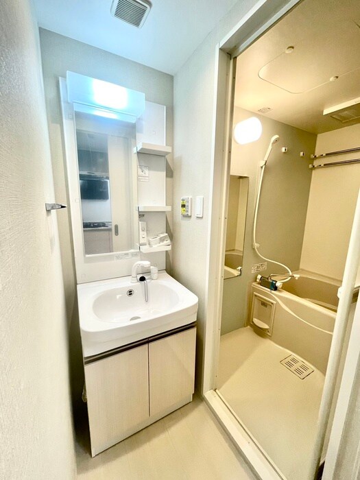 物件内観写真9　(洗面)