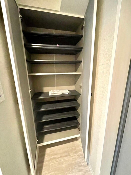 物件内観写真12　(靴箱)