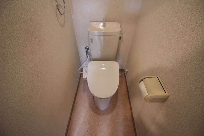 物件内観写真8　(トイレ)