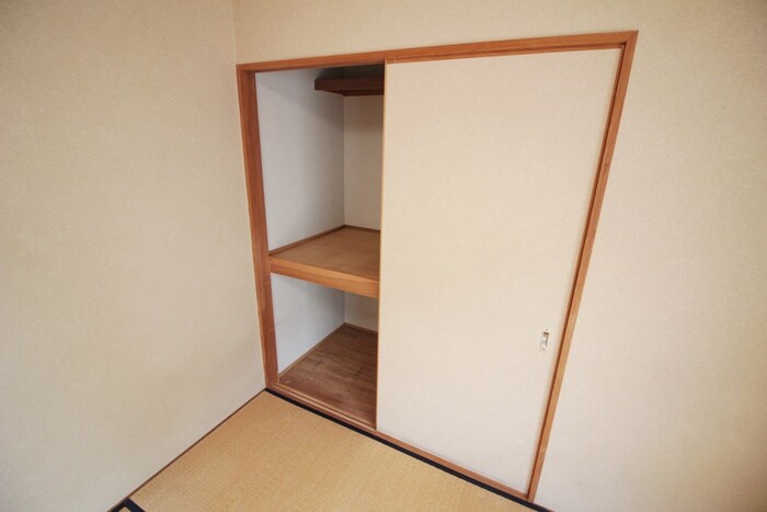 物件内観写真15　(収納)