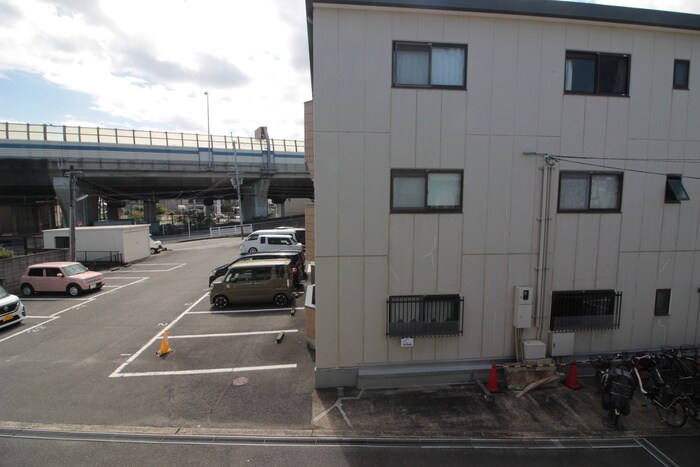 物件内観写真22　(室内からの展望)