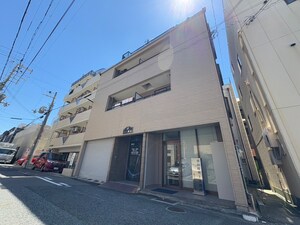 メゾンド実起外観写真