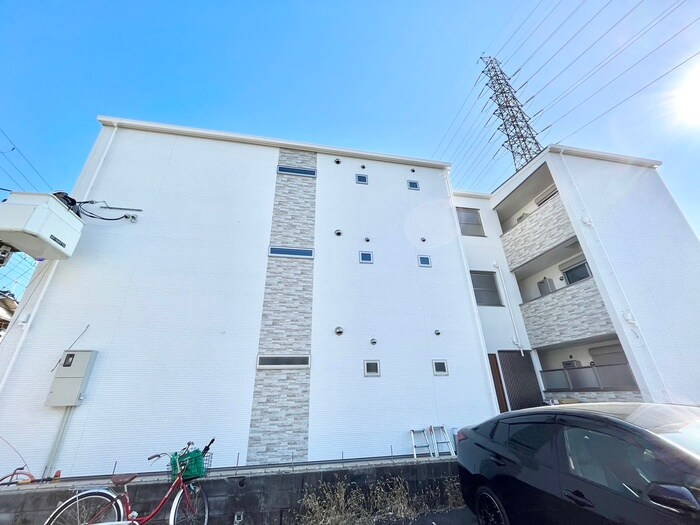 物件外観写真3　(外観写真)