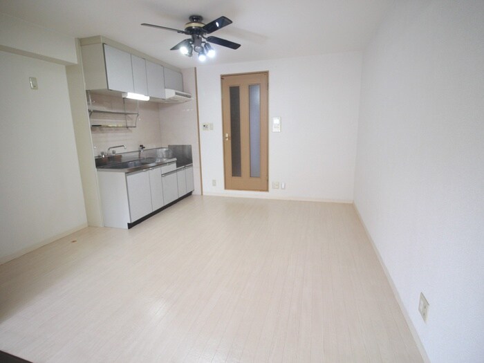 物件内観写真15　(居室)