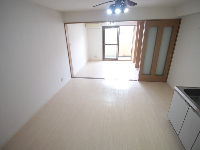 物件内観写真18　(居室)