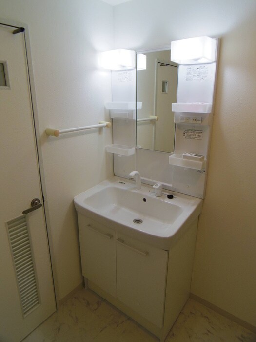 物件内観写真12　(洗面)