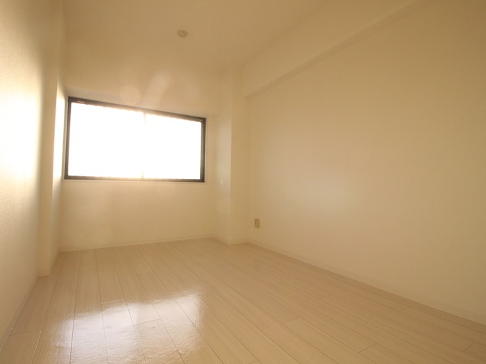 物件内観写真13　(居室)