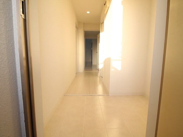 物件内観写真22　(廊下)