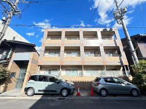 コリンシア外観写真