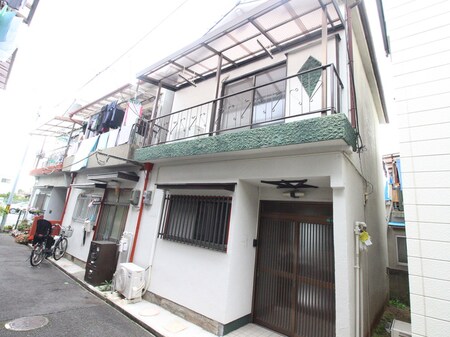 川西市南花屋敷2丁目貸家外観写真
