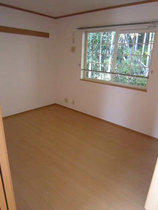 物件内観写真11　(居室)