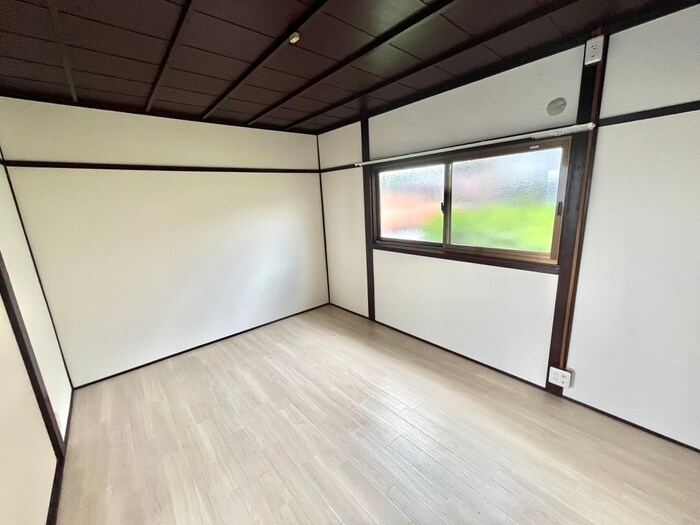 物件内観写真9　(居室)