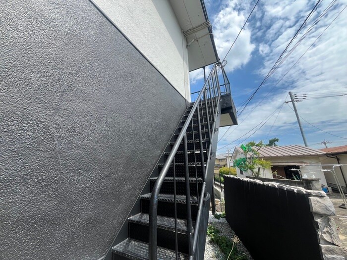 物件外観写真4　(エントランス部分)