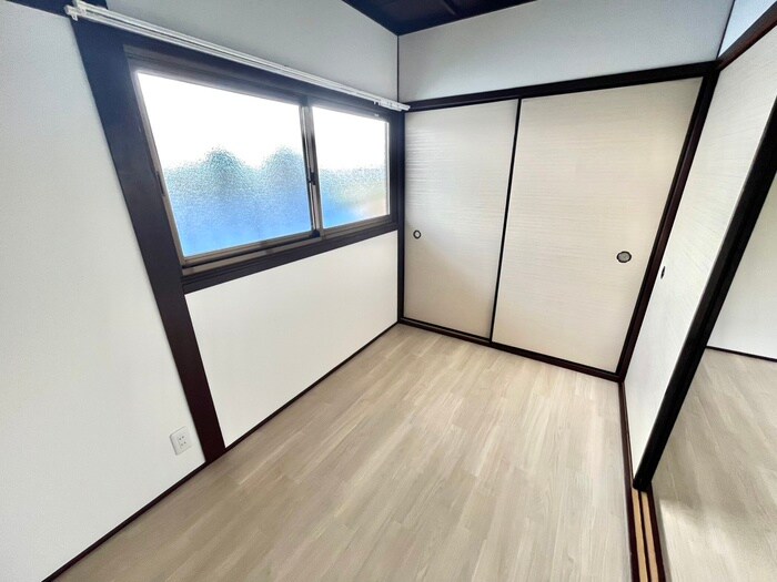 物件内観写真12　(居室)