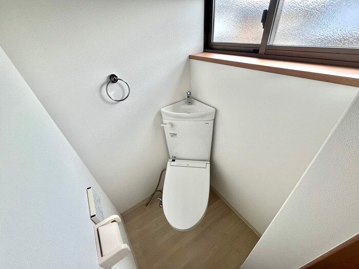 物件内観写真14　(トイレ)