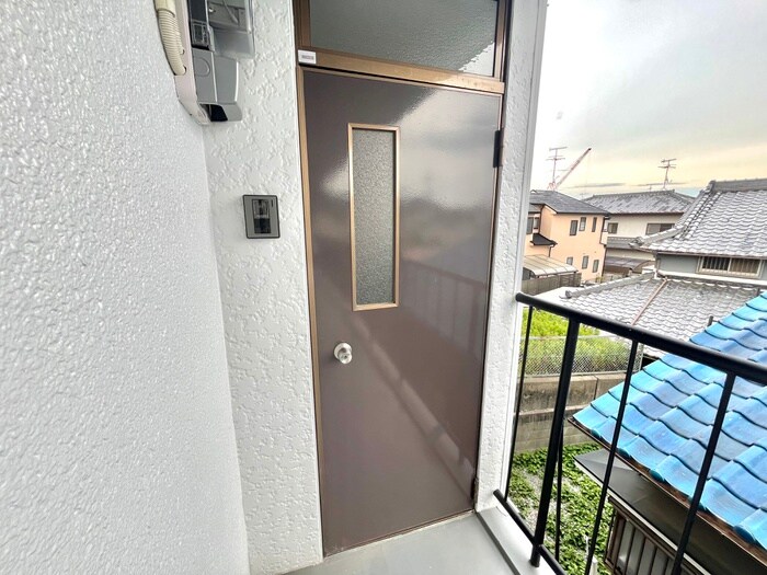 物件内観写真21　(玄関)