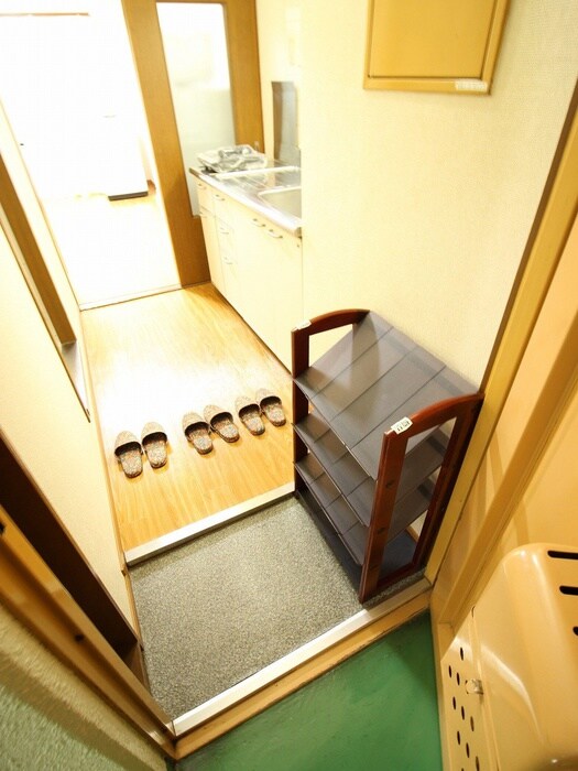 物件内観写真14　(玄関)