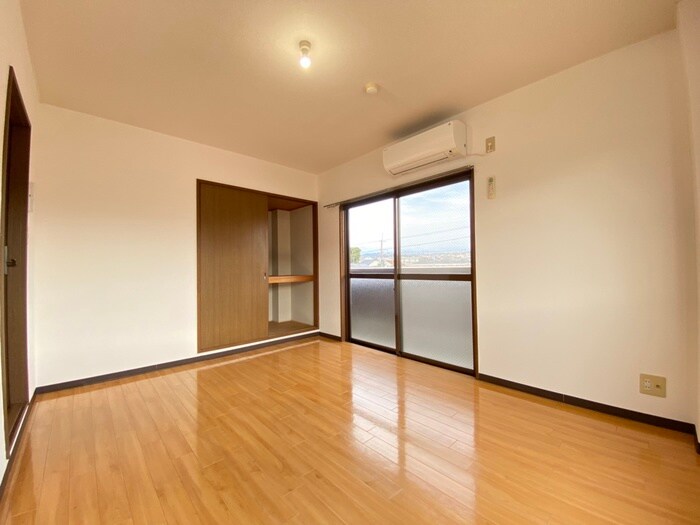 物件内観写真6　(居室)