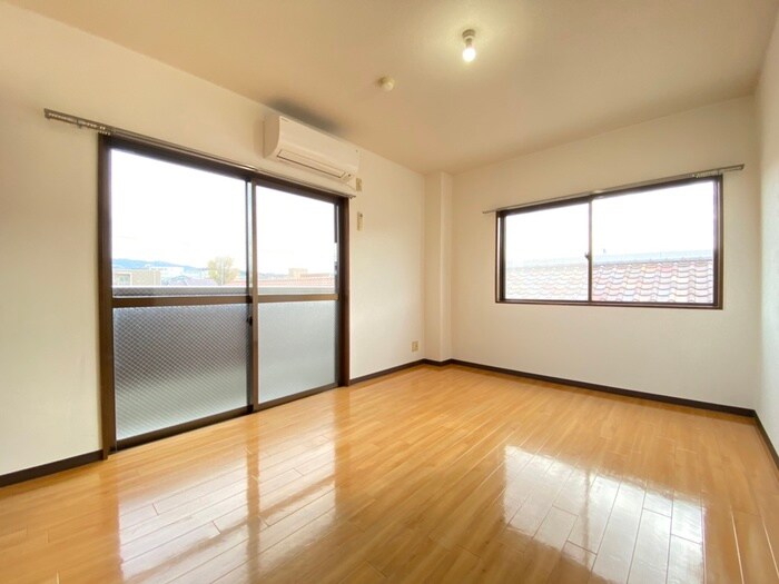 物件内観写真9　(居室)