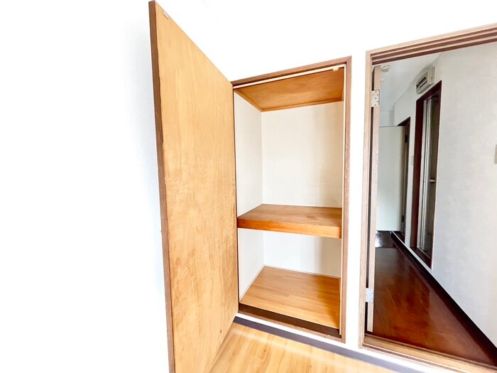 物件内観写真15　(収納)