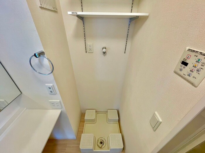 物件内観写真19　(洗濯機置場)