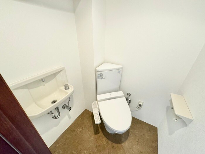 物件内観写真11　(トイレ)