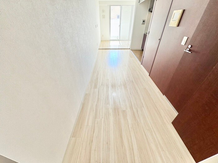 物件内観写真14　(廊下)