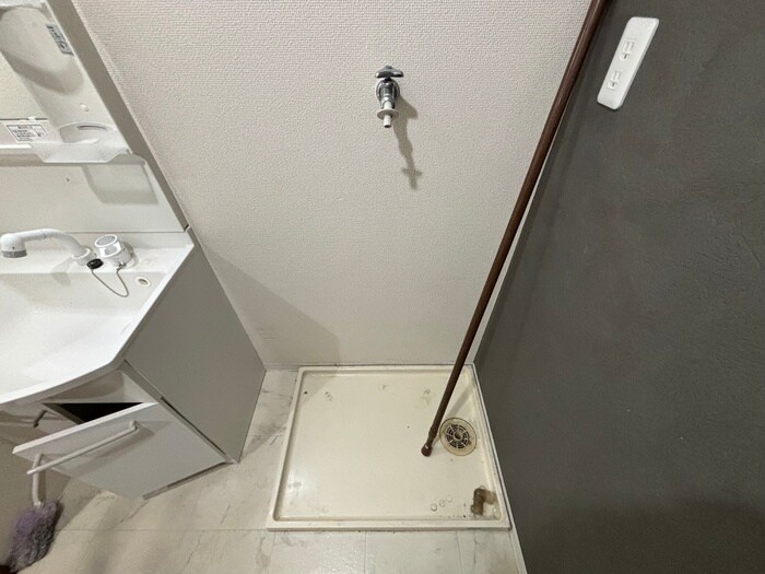 物件内観写真14　(洗濯機置場)