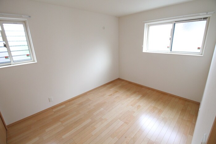 物件内観写真11　(居室)