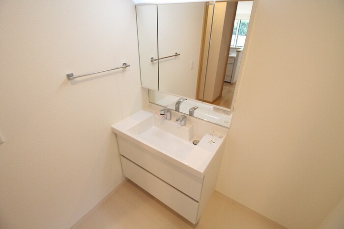 物件内観写真12　(洗面)