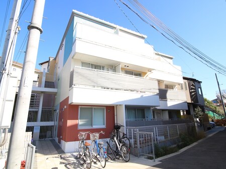 プレステ待兼山町フラッツ外観写真