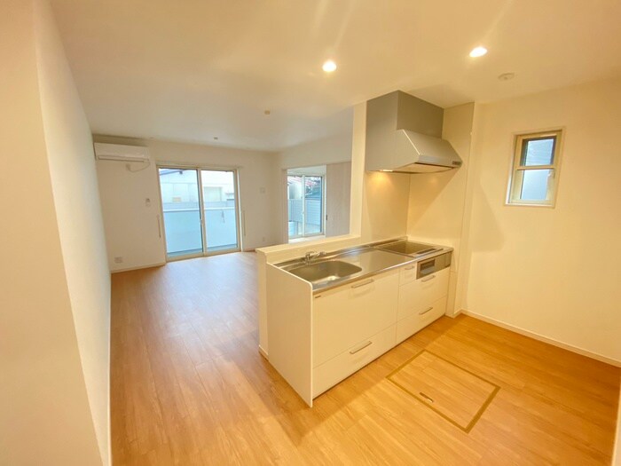 物件内観写真8　(居室)