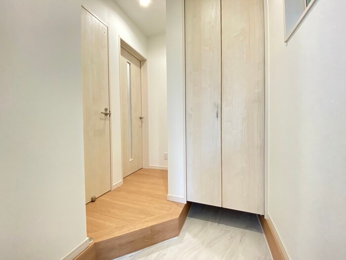 物件内観写真18　(廊下)