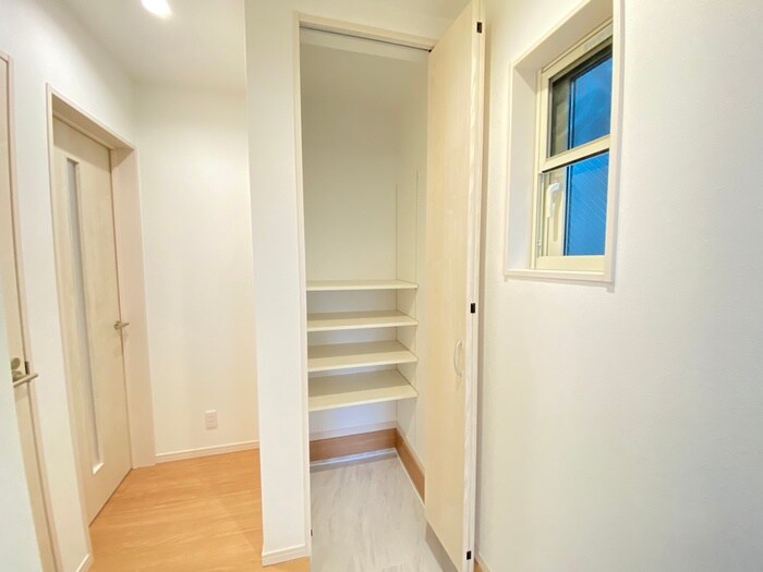 物件内観写真19　(靴箱)