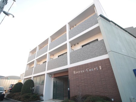 ＲＥＣＥＳＳ　ＣＯＵＲＴ　2外観写真
