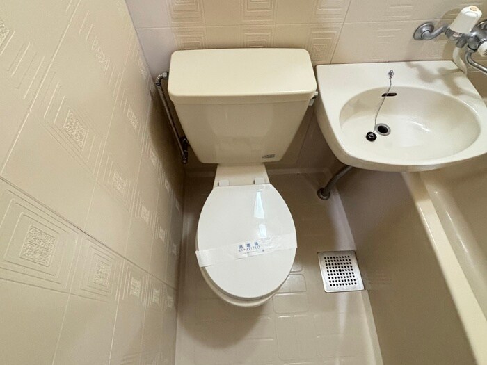 物件内観写真11　(トイレ)