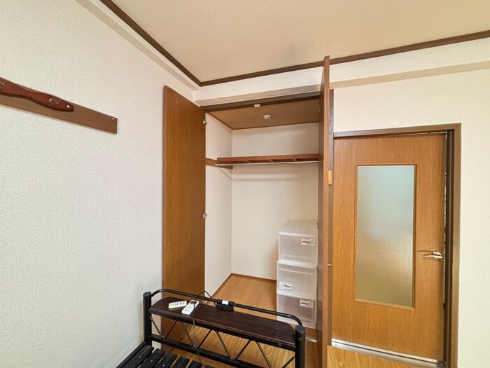 物件内観写真13　(収納)