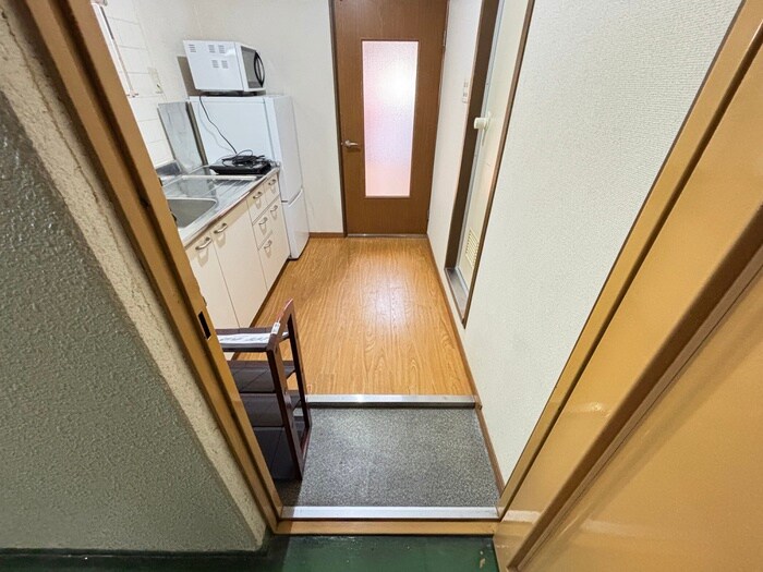 物件内観写真14　(玄関)