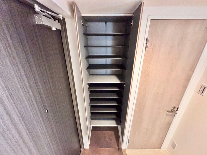 物件内観写真17　(靴箱)