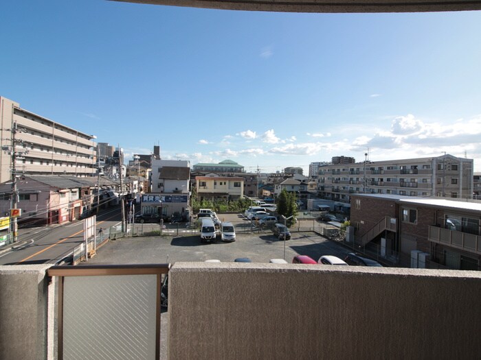 物件内観写真21　(室内からの展望)