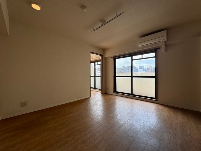 物件内観写真17　(居室)