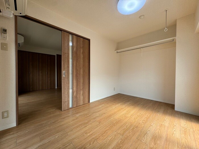 物件内観写真18　(居室)